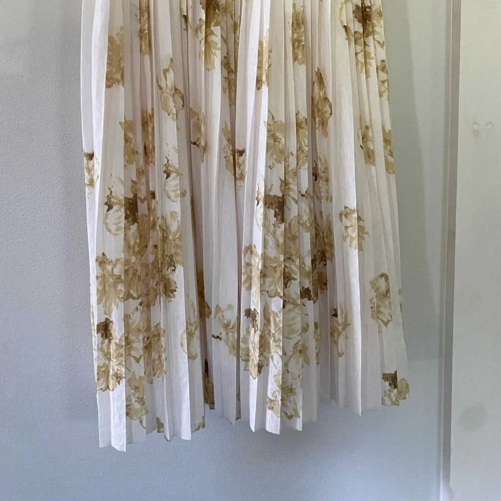 Anthropologie Deletta Tea and Sweets Floral Dress - Picture 3 of 9